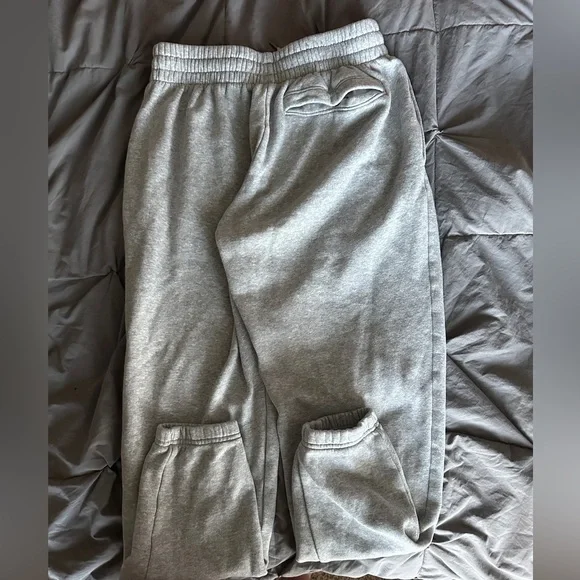 Under Armour men’s medium grey sweatpants. Great condition. - Picture 6 of 6